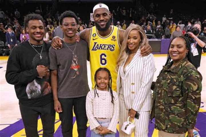 Allen Iverson Siblings: Does Allen Iverson Have Siblings?