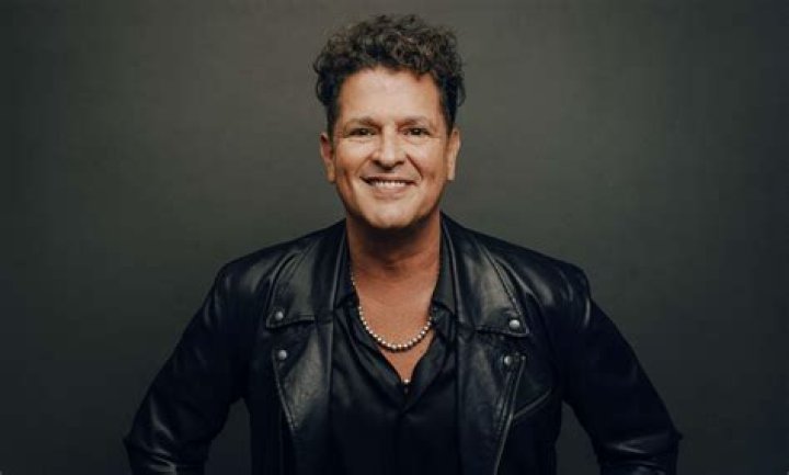 Carlos Vives Height: How tall is Carlos Vives?