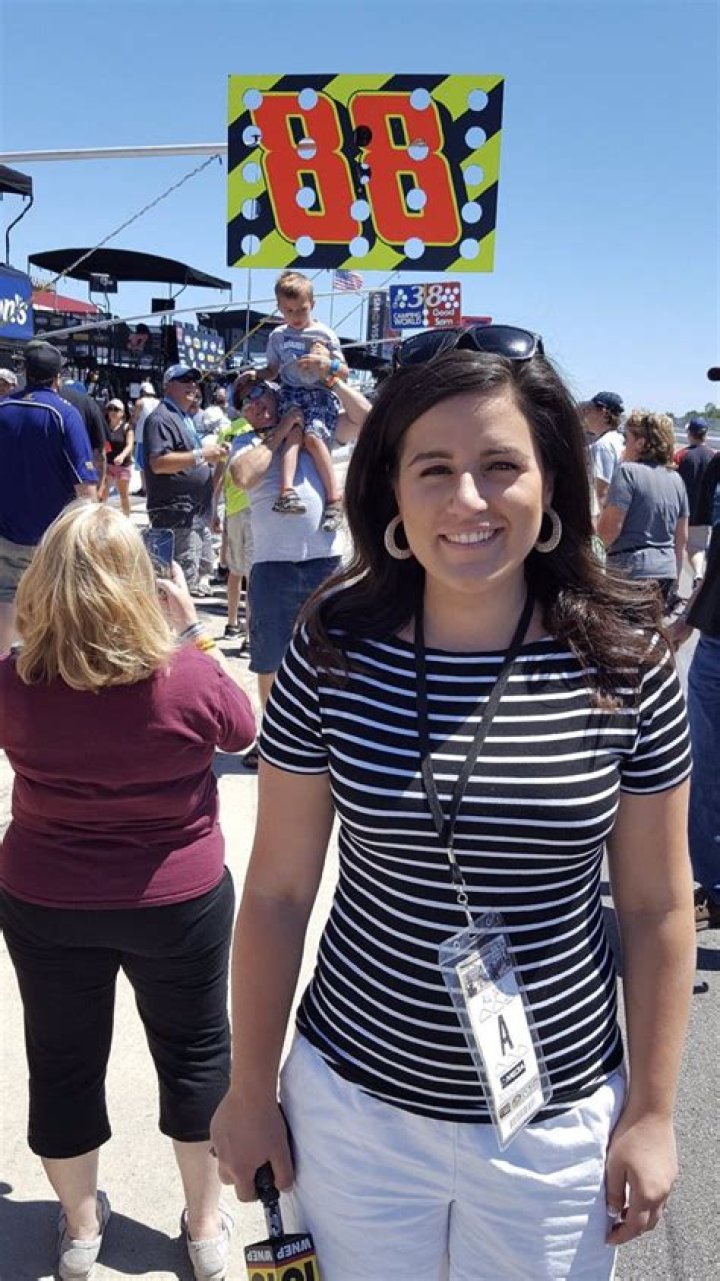 Carmella Mataloni Bio, Age, Height, Husband, Kids, Salary, WNEP