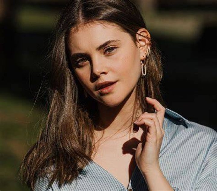 Elvira Camarrone