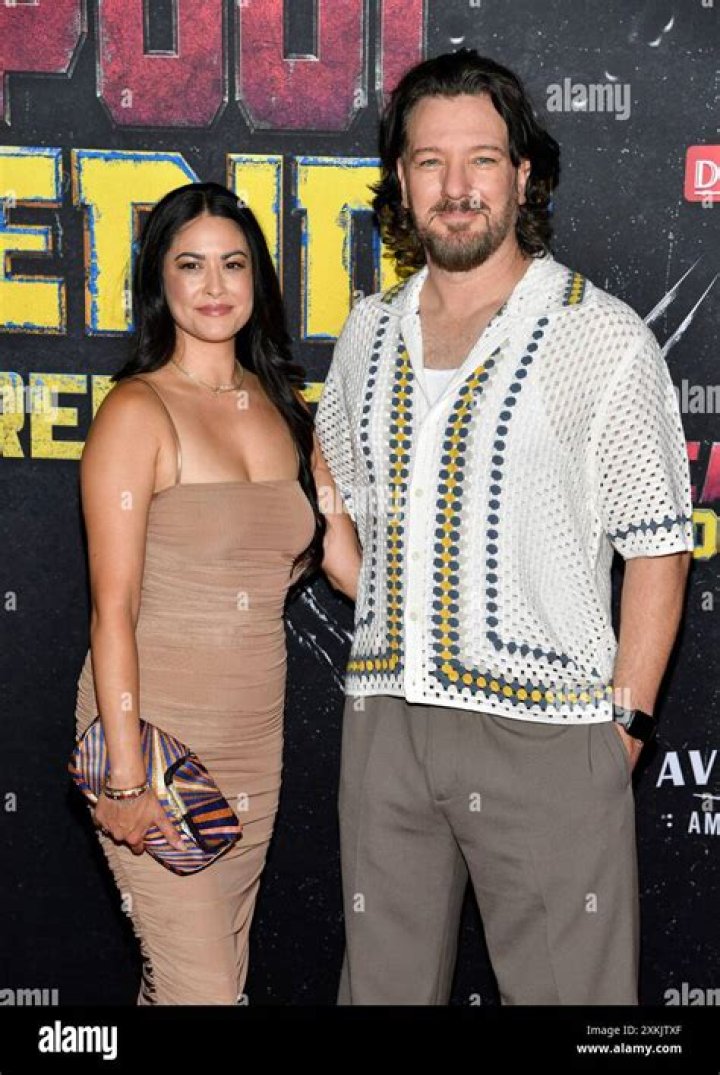 Is JC Chasez Married to Wife? Or Dating Girlfriend? Past Relationships.
