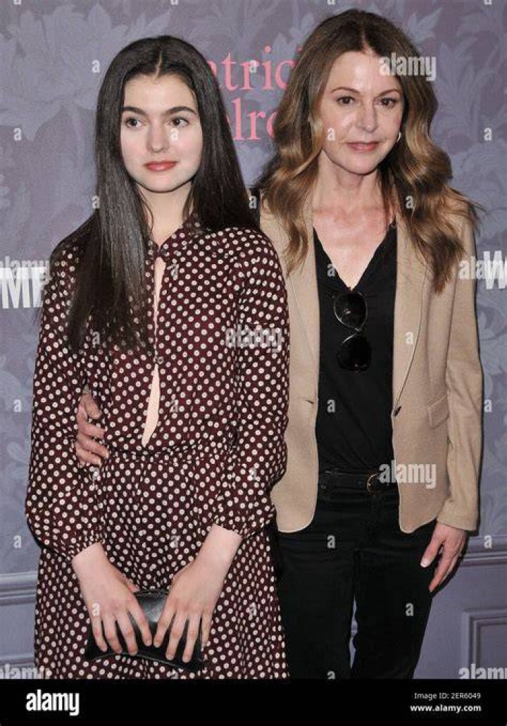Isabella Kathryn Coben Bio, Wiki, Age, Height, Parents, Boyfriend, Young Sheldon, and Net Worth