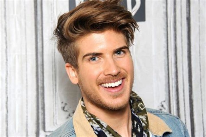 Joey Graceffa (Youtuber) Wiki, Bio, Age, Height, Weight, Girlfriend, Net Worth, Facts
