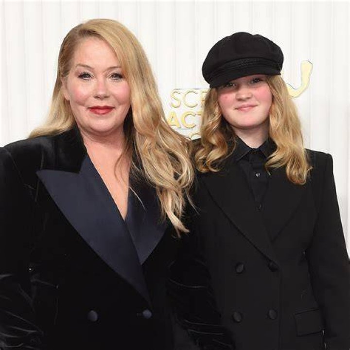 K. A. Applegate Biography, Age, Daughter, Married, Books, Net Worth