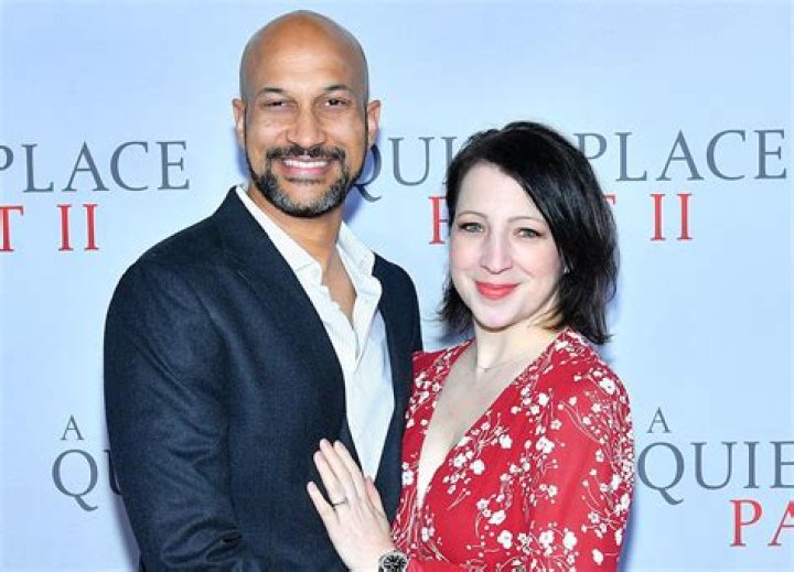 Keegan-Michael Key: Wife, net worth, tattoos, smoking & body facts