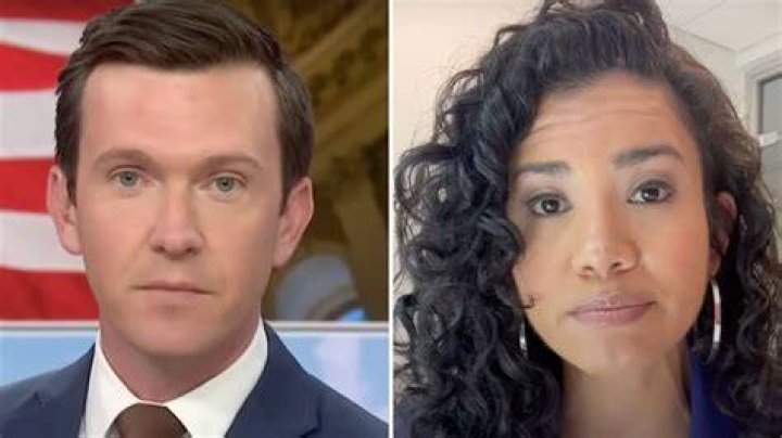 Laura Barron Lopez Age, Wikipedia, Biography Is Laura Barron Lopez Married? Facts on Husband, Height, Salary and Parents