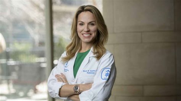 Loryn Powell Bio, Wiki, Age, Height, Family, Husband, Movies, Networth