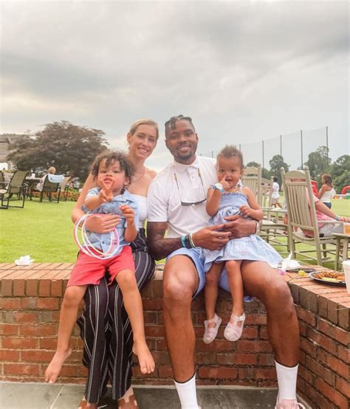 Meet Kent Bazemore Wife or Girlfriend Samantha Serpe? Discussion on His Married Life and Parents