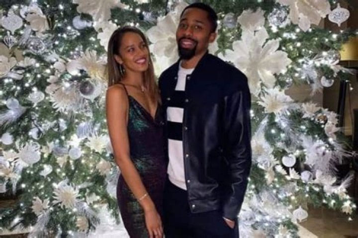 Meet Spencer Dinwiddie Wife Arielle Roberson ? Girlfriend and Married Life Explored
