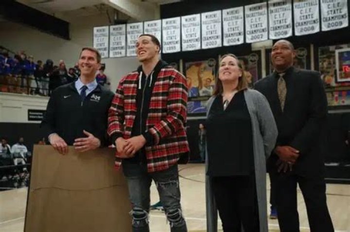 NBA: Is Aaron Gordon Jewish Or Christian? Meet His Parents Ed Gordon And Shelly Davis