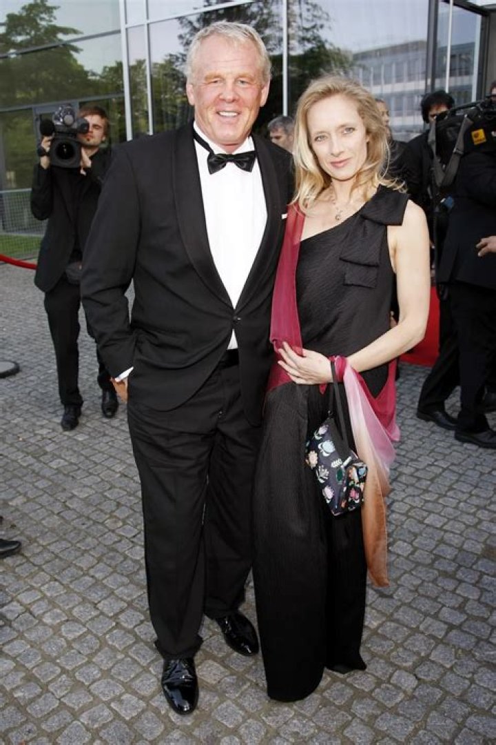 Nick Nolte: Wife, net worth, tattoos, smoking & body facts