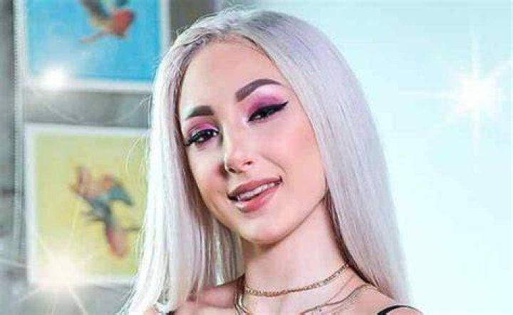 Skylar Vox Bio, Wiki, Age, Height, Parents, Boyfriend, and Net Worth