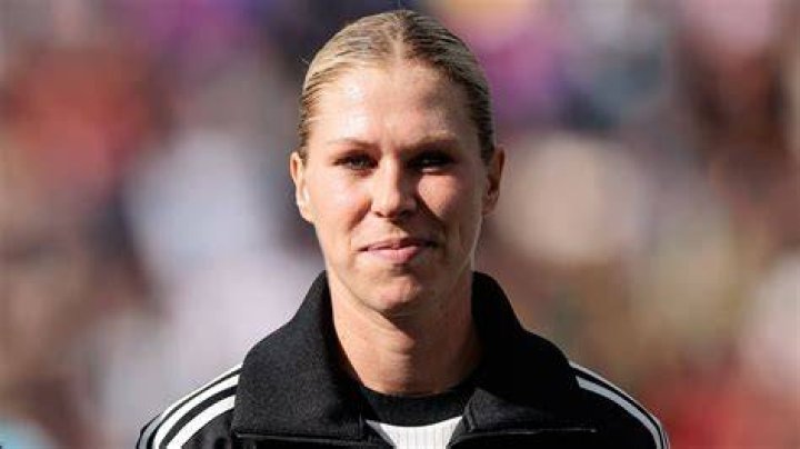 Turid Knaak Has A Partner Ramona Petzelberger On And Off The Field
