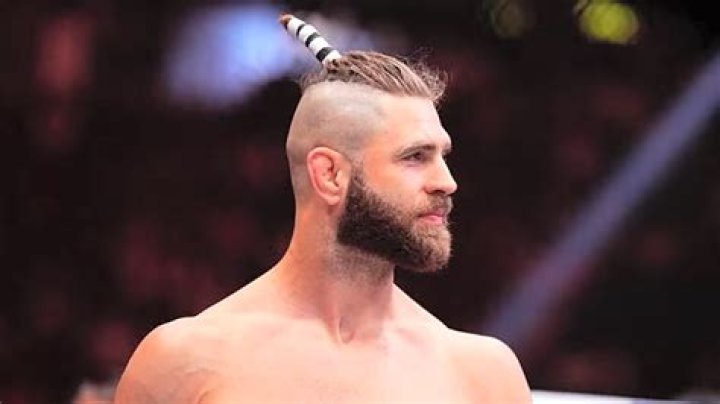 What Does Jiri Prochazka Without Beard Looks Like? His Hairstyle And Face Structure Explained